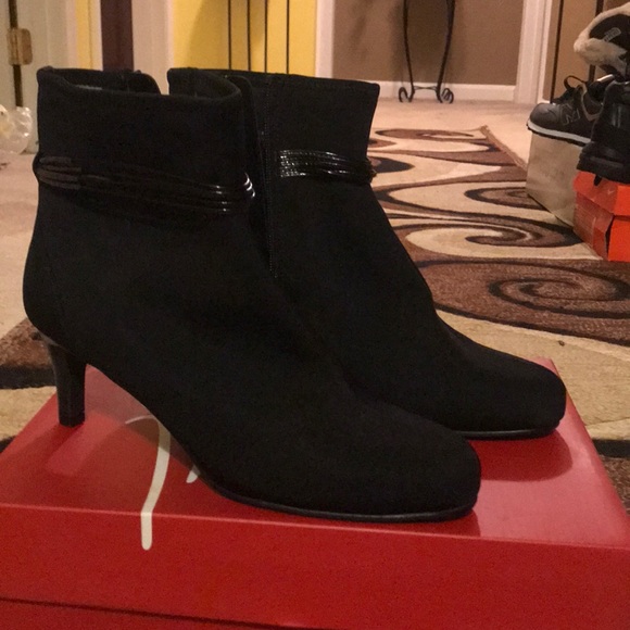 New inbox booties - Picture 2 of 5